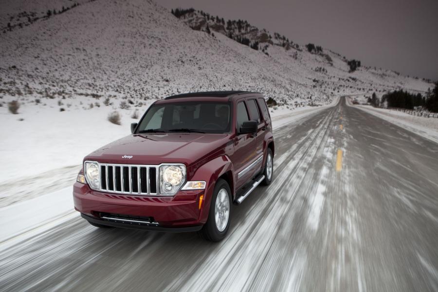  Jeep Liberty 2011 года  (фото 7 из 16)